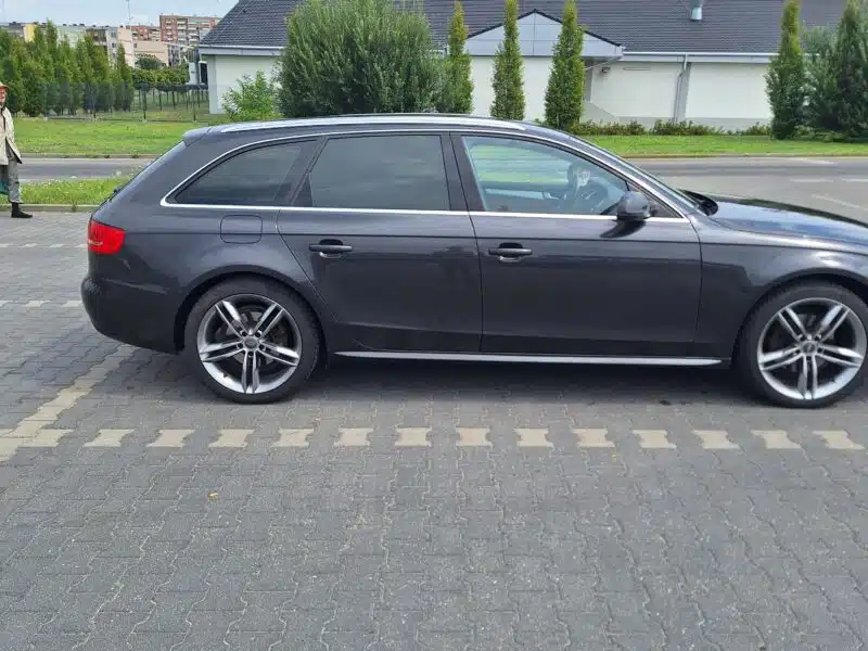 Audi A4 B8 quattro