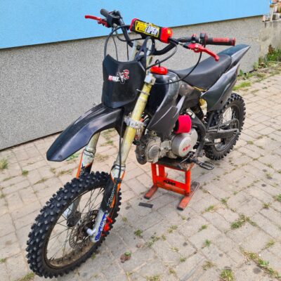 krzysztokowalczyk777@gmail.com