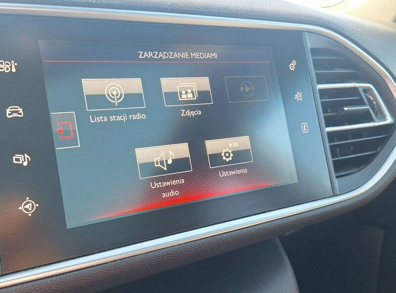 Peugeot 308 biała perła automat GT Line ledy xsenon navi T9 (2014-2021)
