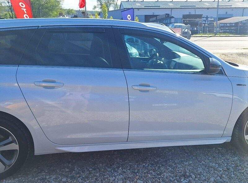 Peugeot 308 biała perła automat GT Line ledy xsenon navi T9 (2014-2021)