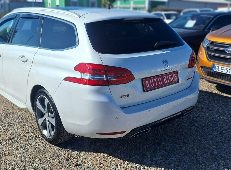 Peugeot 308 biała perła automat GT Line ledy xsenon navi T9 (2014-2021)