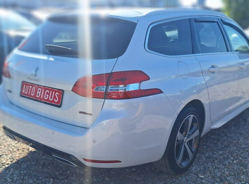 Peugeot 308 biała perła automat GT Line ledy xsenon navi T9 (2014-2021)