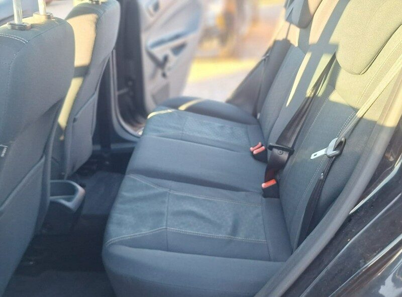 Ford Fiesta Climatronic titanium navi Mk7 (2008-)