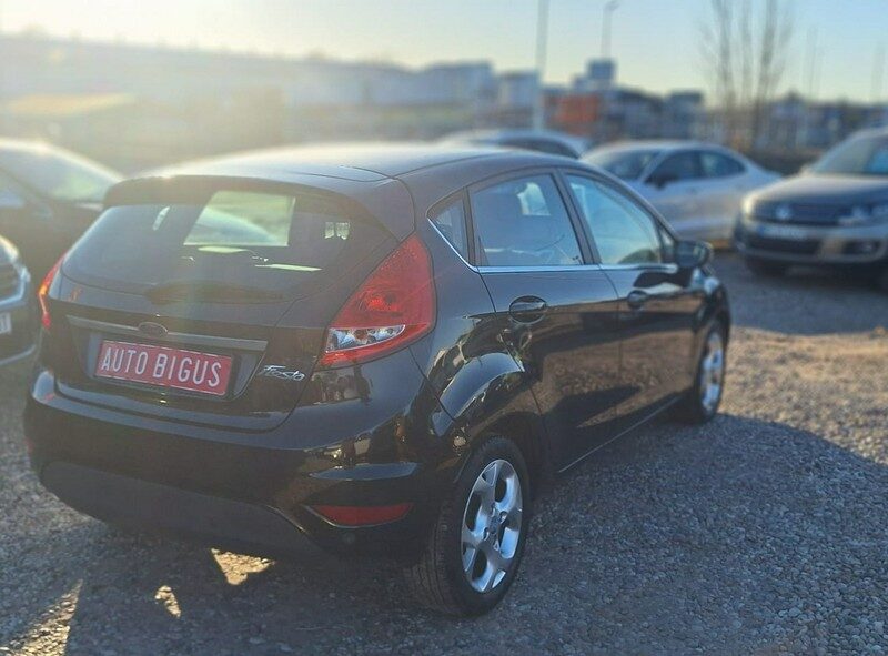 Ford Fiesta Climatronic titanium navi Mk7 (2008-)