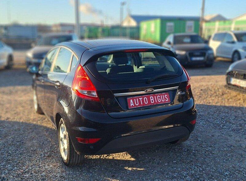 Ford Fiesta Climatronic titanium navi Mk7 (2008-)
