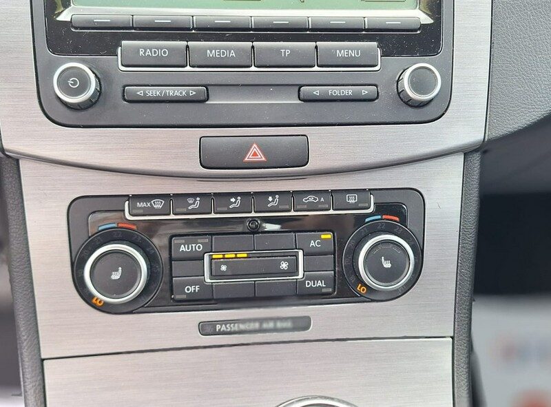 Volkswagen Passat Climatronic salon polska nowy razrzad B7 (2010-2014)