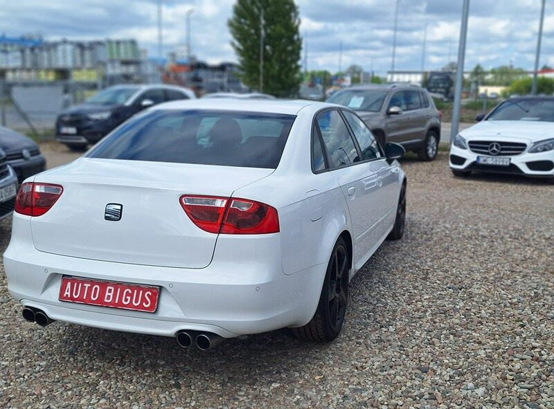 Seat Exeo Climatronic super stan mały przebieg xsenon I (2008-)