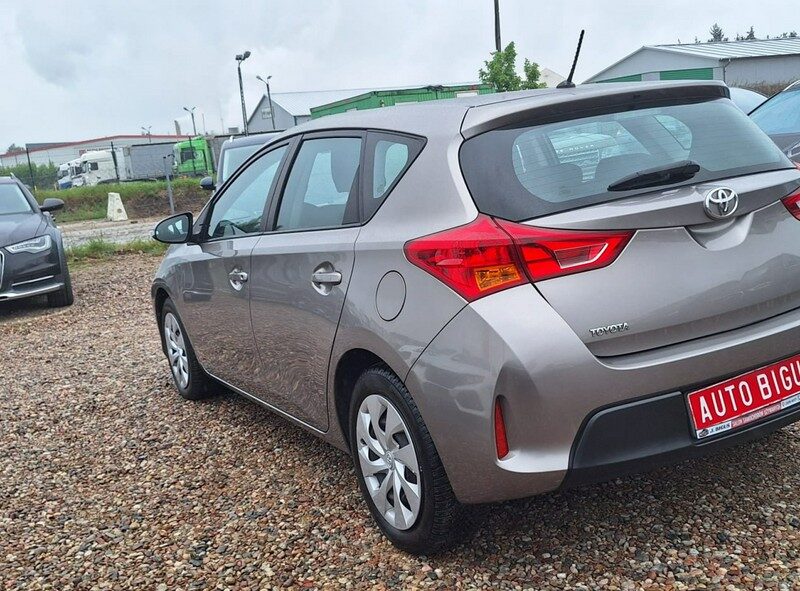 Toyota Auris climatronic ledy II (2012-)