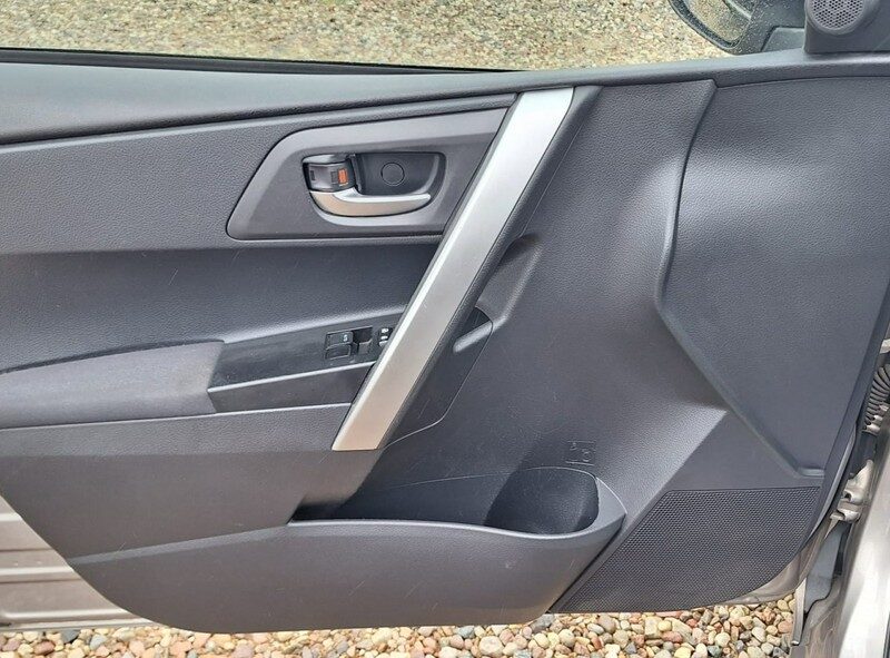 Toyota Auris climatronic ledy II (2012-)