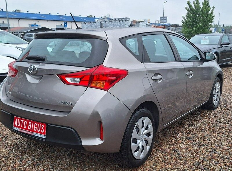 Toyota Auris climatronic ledy II (2012-)