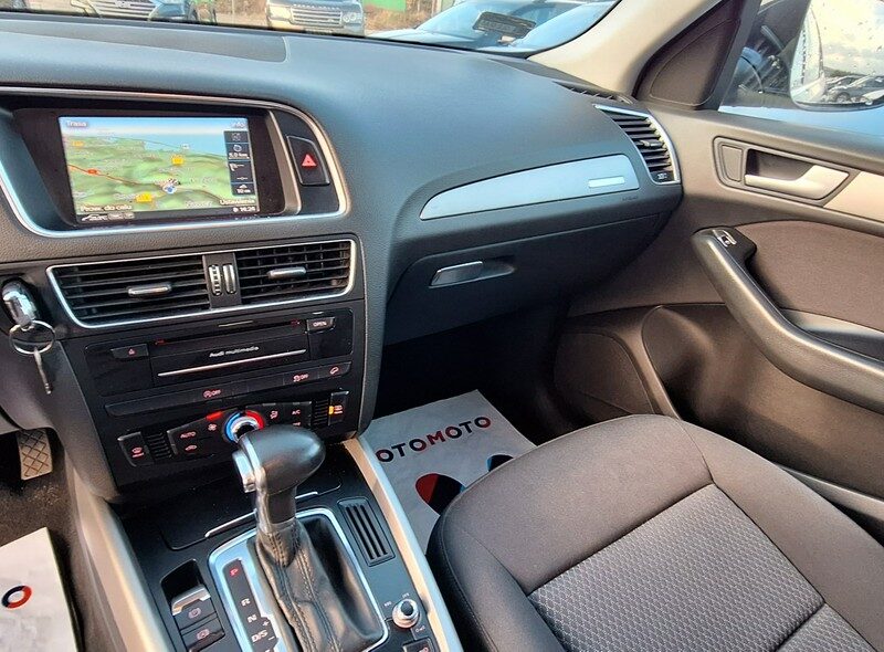 Audi Q5 Led quattro automat DUZA NAVI 8R (2008-)