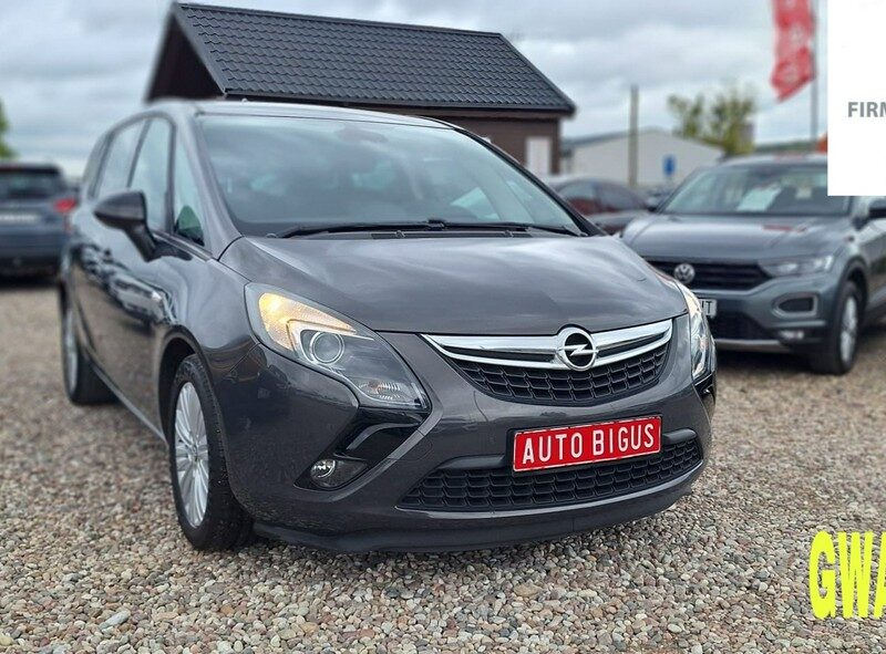 Opel Zafira Duża Navi 7 osobowa camera cofania mały przebieg C (2011-)