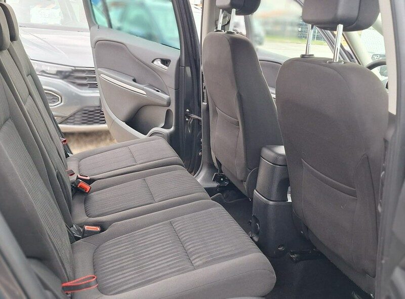 Opel Zafira Duża Navi 7 osobowa camera cofania mały przebieg C (2011-)