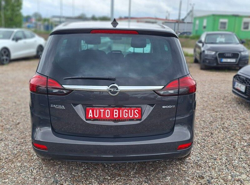 Opel Zafira Duża Navi 7 osobowa camera cofania mały przebieg C (2011-)