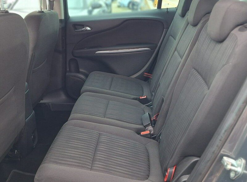 Opel Zafira Duża Navi 7 osobowa camera cofania mały przebieg C (2011-)