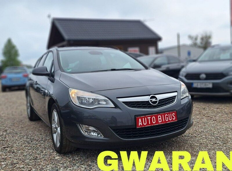 Opel Astra Duża Navi sports tourer J (2009-2019)