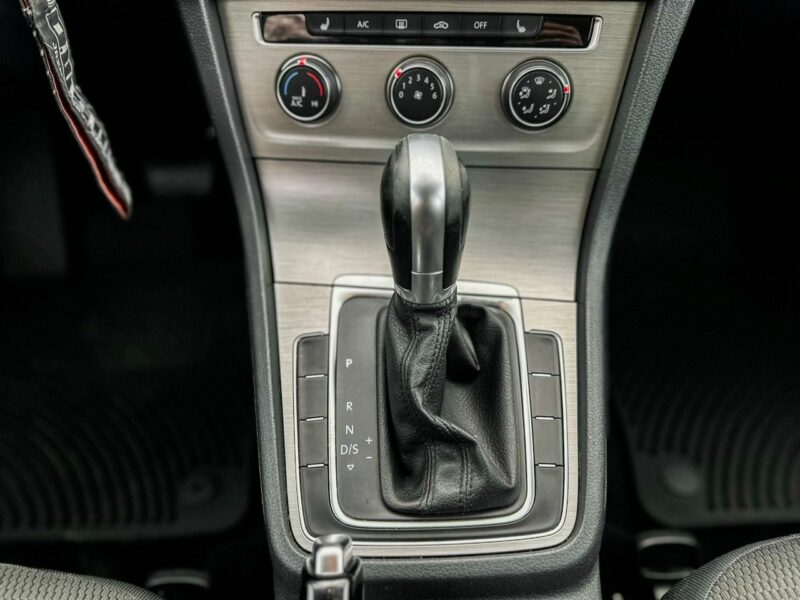 Volkswagen Golf 1.8 benzyna DSG VII (2012-)