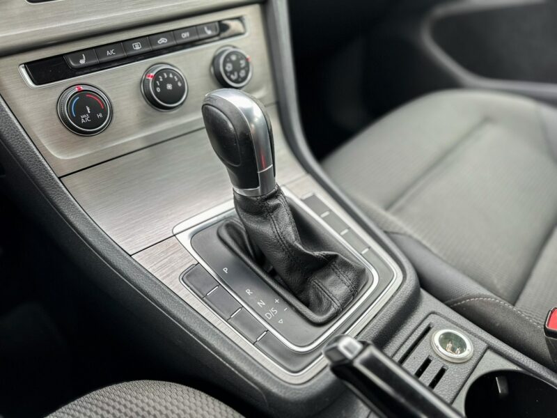 Volkswagen Golf 1.8 benzyna DSG VII (2012-)
