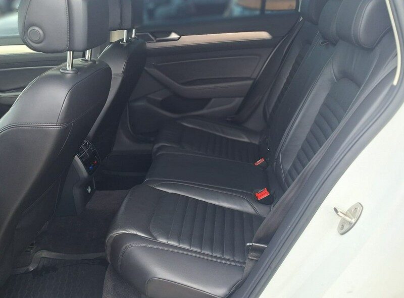 Volkswagen Passat highline xenon Ledy automat dsg 1 rej 2015 4 motion vebasto B8 (2014-2023)