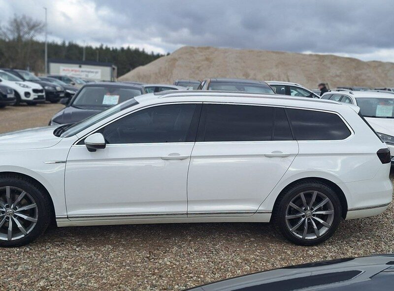 Volkswagen Passat highline xenon Ledy automat dsg 1 rej 2015 4 motion vebasto B8 (2014-2023)