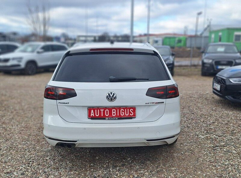 Volkswagen Passat highline xenon Ledy automat dsg 1 rej 2015 4 motion vebasto B8 (2014-2023)