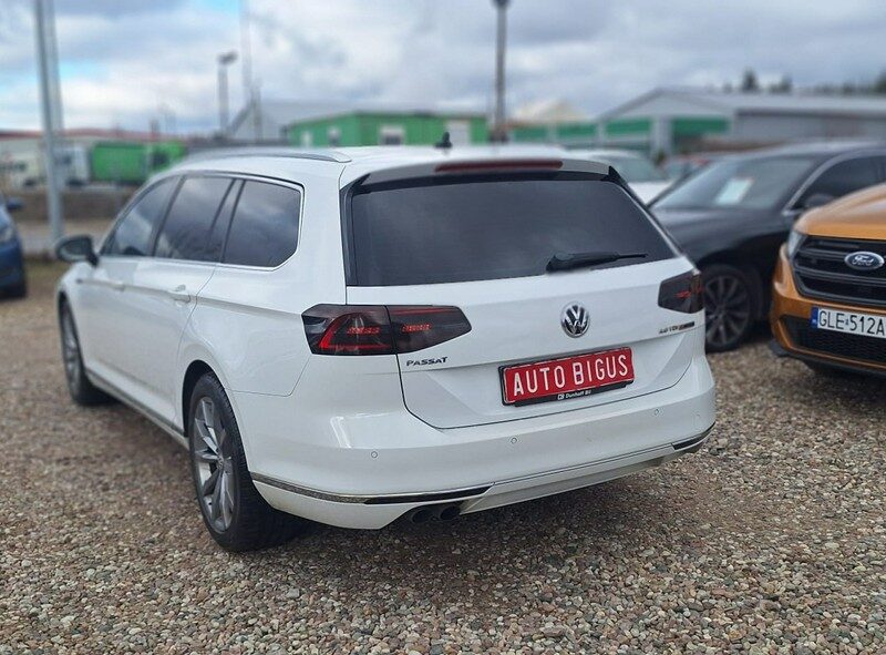 Volkswagen Passat highline xenon Ledy automat dsg 1 rej 2015 4 motion vebasto B8 (2014-2023)