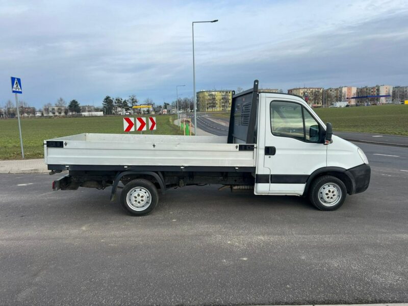 Iveco Daily Iveco Daily Opłacony 2.3 HPI 116 KM Skrzyniowy 3-osobowy