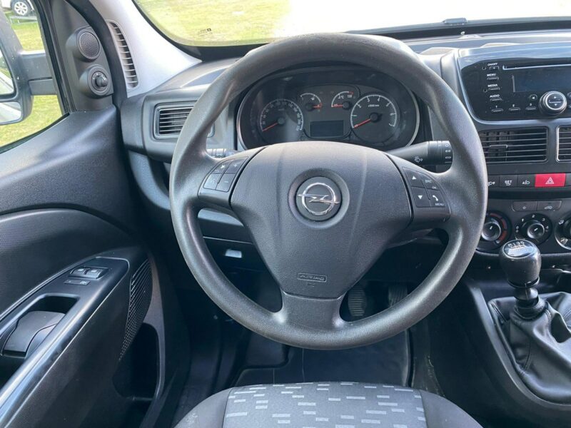 Opel Combo 1.4T 120KM LPG Mały przebieg 70 tys. Nowy Gaz