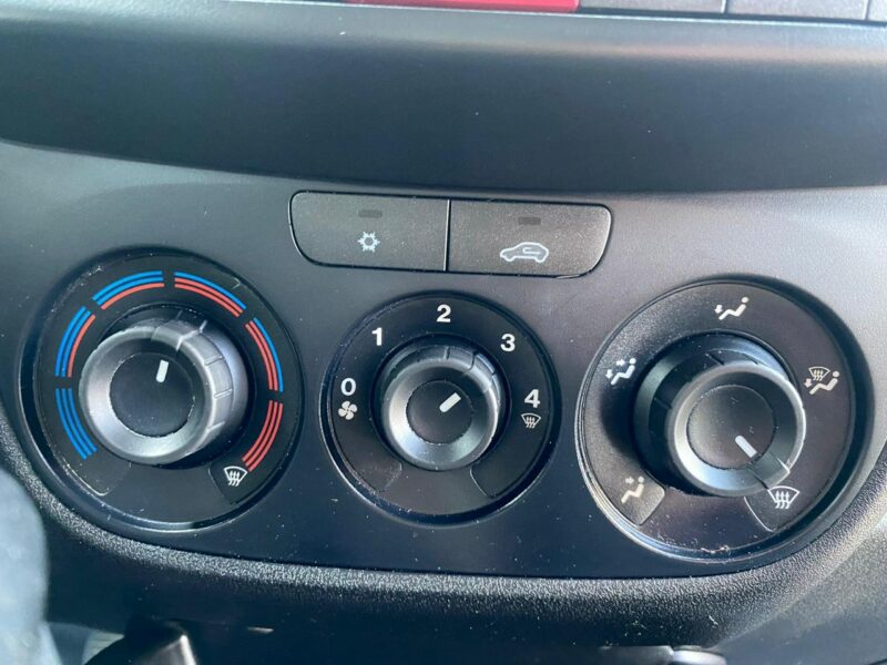 Opel Combo 1.4T 120KM LPG Mały przebieg 70 tys. Nowy Gaz