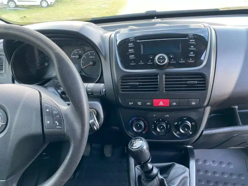 Opel Combo 1.4T 120KM LPG Mały przebieg 70 tys. Nowy Gaz