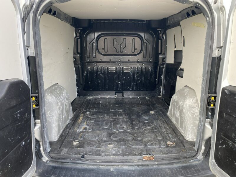 Opel Combo 1.4T 120KM LPG Mały przebieg 87 tys. Nowy Gaz