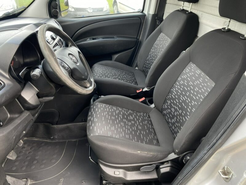 Opel Combo 1.4T 120KM LPG Mały przebieg 87 tys. Nowy Gaz