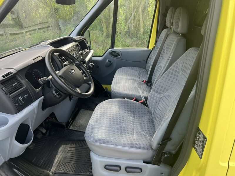 Ford Transit Ford Transit Opłacony Mały przebieg Bagażnik dach
