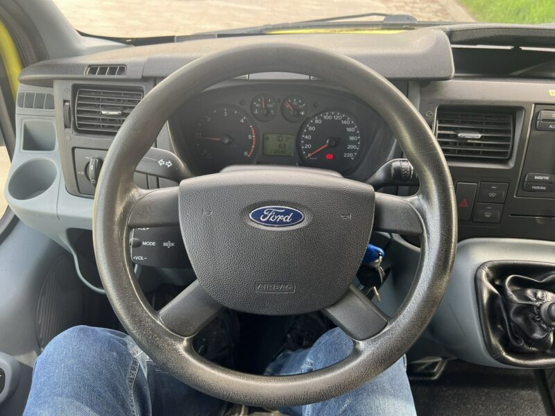 Ford Transit Ford Transit Opłacony Mały przebieg Bagażnik dach