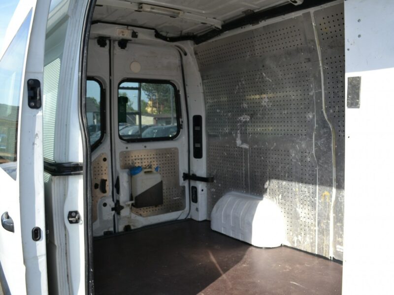 Renault Master 2.3 DCI * Klimatyzacja*Webasto*Obrotowy Fotel*Bagażnik*