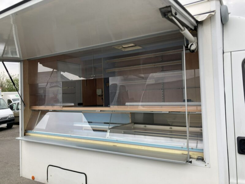Citroen Jumper Autosklep 4X4 pieczy Gastronomiczny Food Truck Foodtruck sklep bar