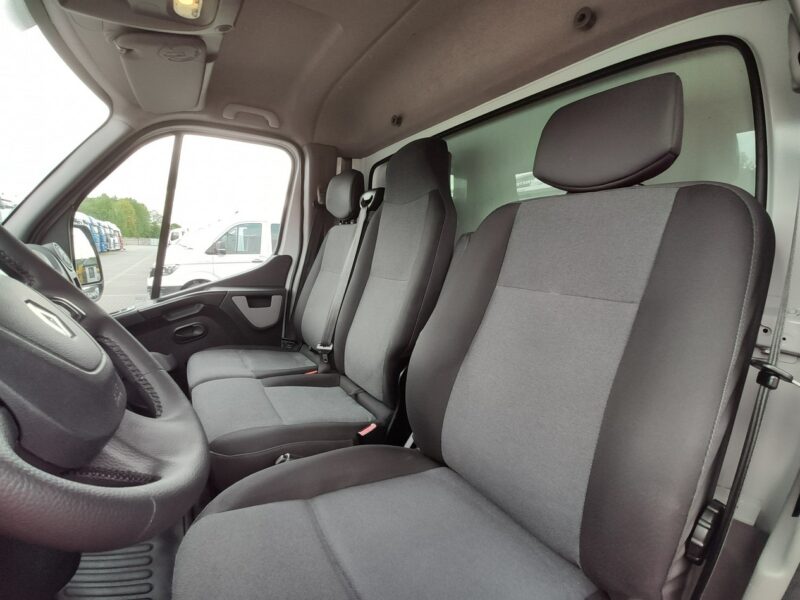 Renault Master 2.3 130KM Duży Kontener Super Stan !!! 2016/2017r