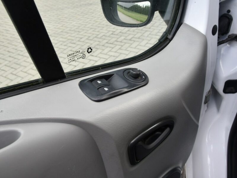 Opel Vivaro 2,0cdti 3 Osoby,.El.szyby.Centralka,kredyt.HAK.OKAZJA
