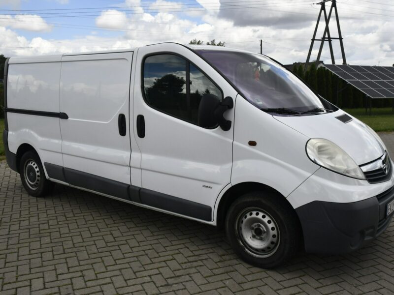 Opel Vivaro 2,0cdti 3 Osoby,.El.szyby.Centralka,kredyt.HAK.OKAZJA