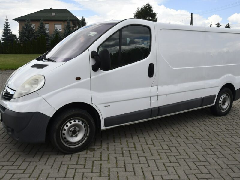 Opel Vivaro 2,0cdti 3 Osoby,.El.szyby.Centralka,kredyt.HAK.OKAZJA