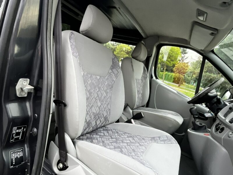 Opel Vivaro Opel Vivaro 1.9DTi 2003r Dubel Kabina 6-Osobowy Brygadówka Serwis!