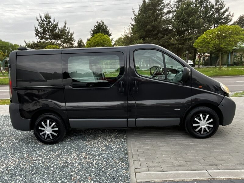Opel Vivaro Opel Vivaro 1.9DTi 2003r Dubel Kabina 6-Osobowy Brygadówka Serwis!
