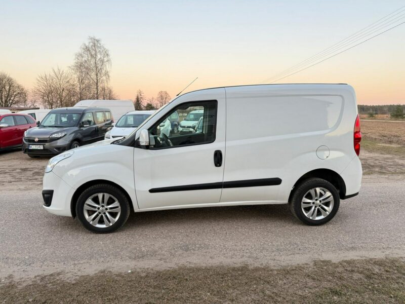 Opel Combo 1.4T 120KM LPG Nowa Instalacja Gazowa Przebieg 120tys km