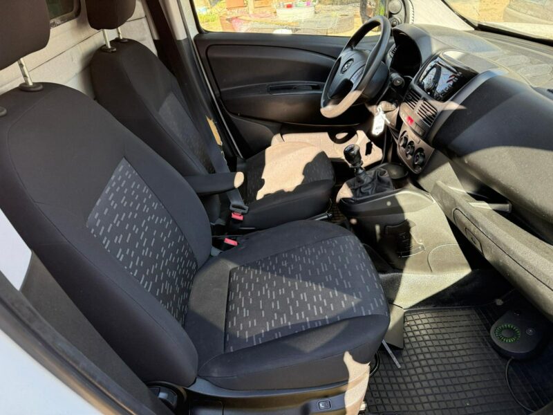 Opel Combo 1.4T 120KM Benzyna Uszkodzony