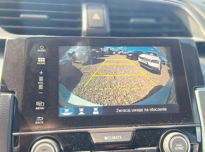 Honda Civic biala perla 1,0 i-vtec ledy duza navi idealna X (2017-2021)