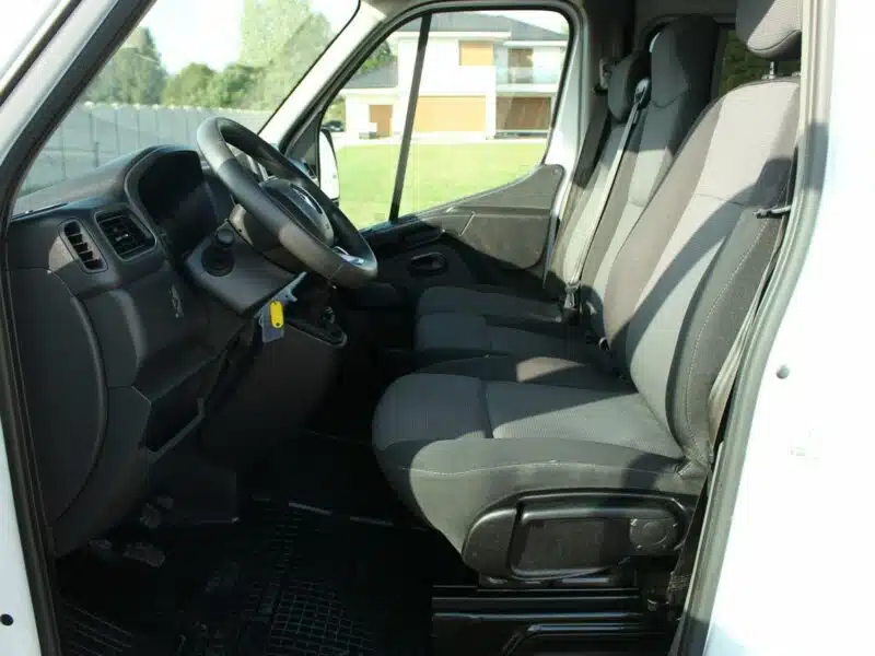 Renault Master 7-osob. Doka-Brygadowy 2.3/136KM L3H2 MAX
