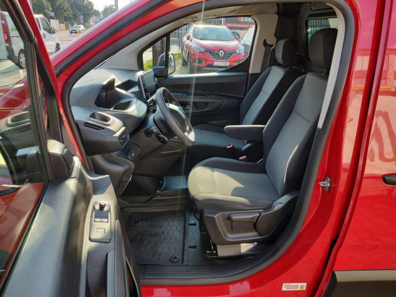Peugeot Partner 1.5HDI 102KM Klimatyzacja 2x drzwi boczne