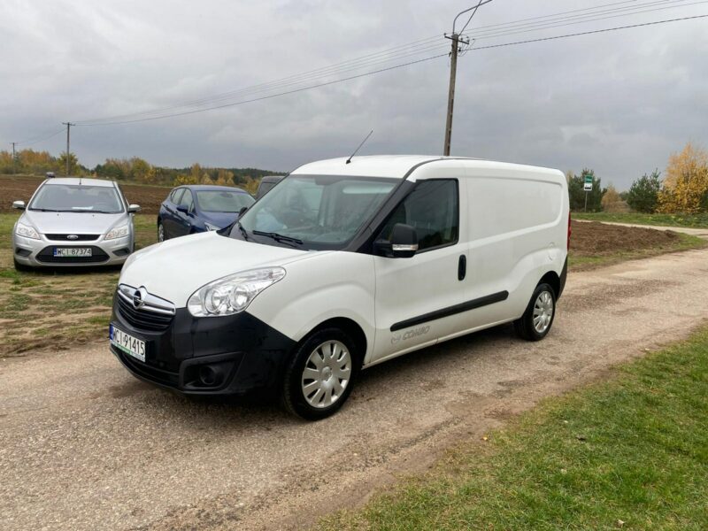 Opel Combo 1.4Tjet 120KM LPG Dodatkowe ogrzewanie Mały przebieg Nowy Gaz