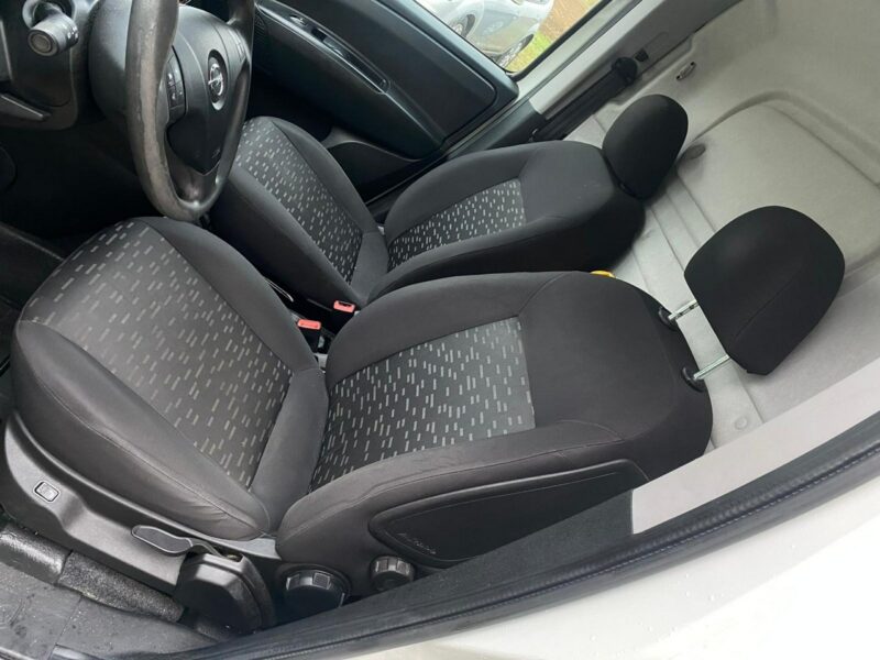 Opel Combo 1.4Tjet 120KM LPG Dodatkowe ogrzewanie Mały przebieg Nowy Gaz