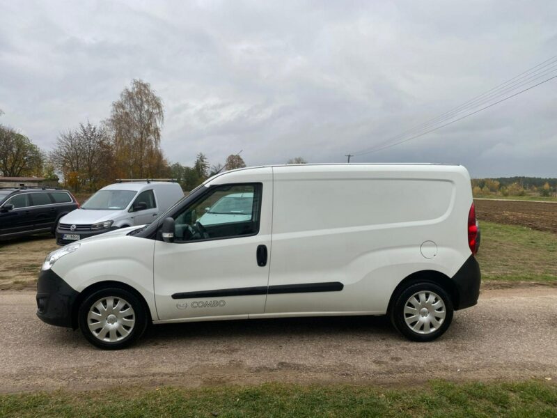 Opel Combo 1.4Tjet 120KM LPG Dodatkowe ogrzewanie Mały przebieg Nowy Gaz